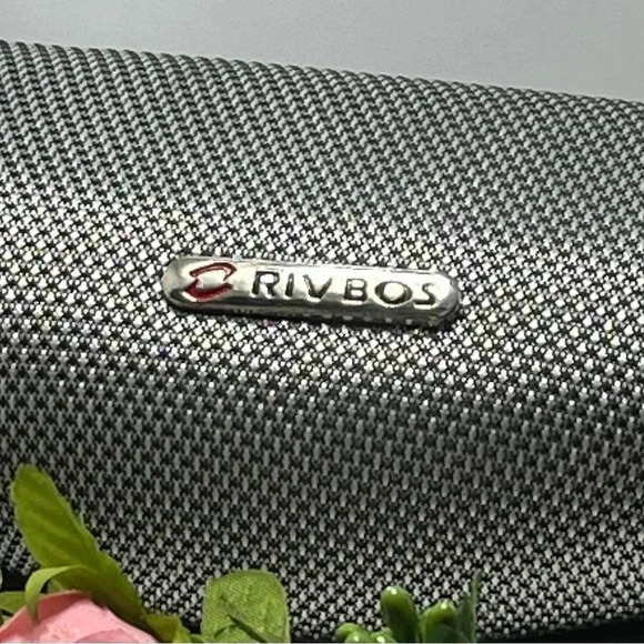RIVBOS Zippered Glasses Case with Clip - Picture 3 of 6